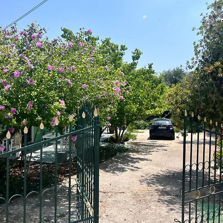 Anthia アパート カト・コラキアナ